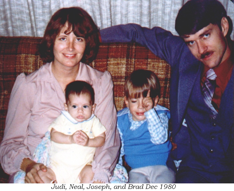 1980-12-Christmas 04.jpg